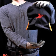 Stronghold Self Closing Tool Pouch – The Stronghold Self-Closing Tool Pouch has an internal, self-closing feature that prevents items from being dropped if upside down. – Now available at MTN Shop UK. - imagen 3
