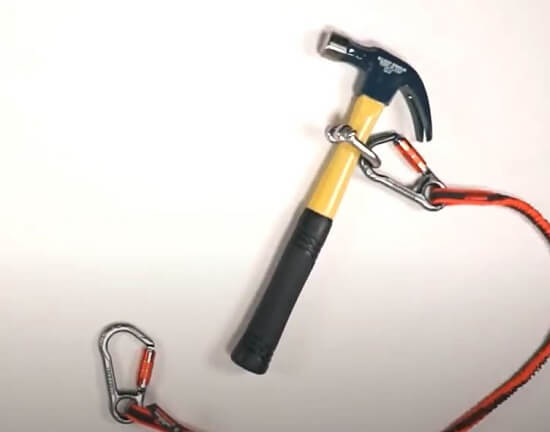 Stronghold Tool Tether Shackle – The Anti-Vibration Tool Tether Shackles is a cost-effective solution to secure your tools at height, ideal for tools with enlarged ends or for handles with drilled holes. – Now available at MTN Shop UK. - imagen 4