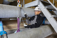 Yale MINI 360 Hand chain hoist – The smallest of the Yale hand chain hoists has a compact design and a hand chain wheel cover that allows a rotation of 360°. – Now available at MTN Shop UK. - imagen 8